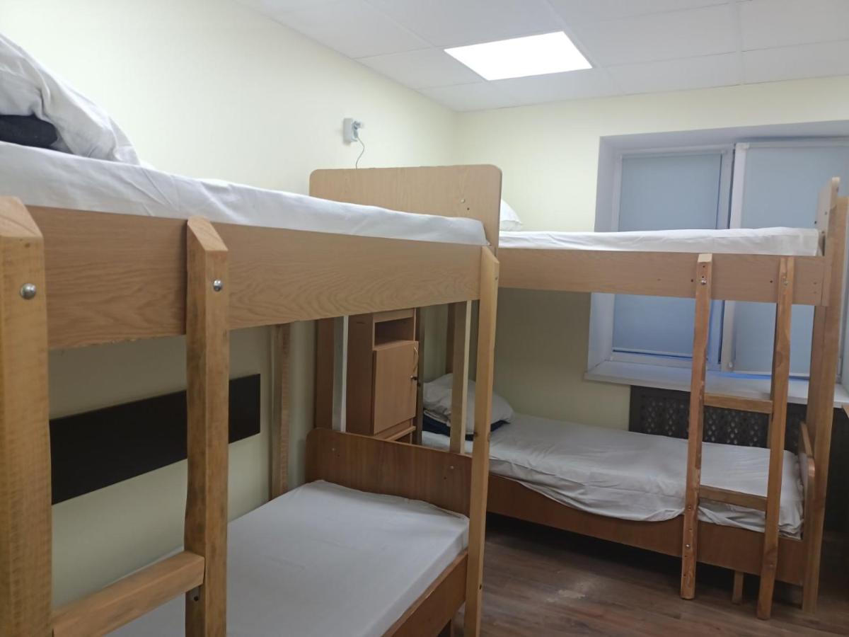 Hostel Krone Gok Zatishok Киев Екстериор снимка