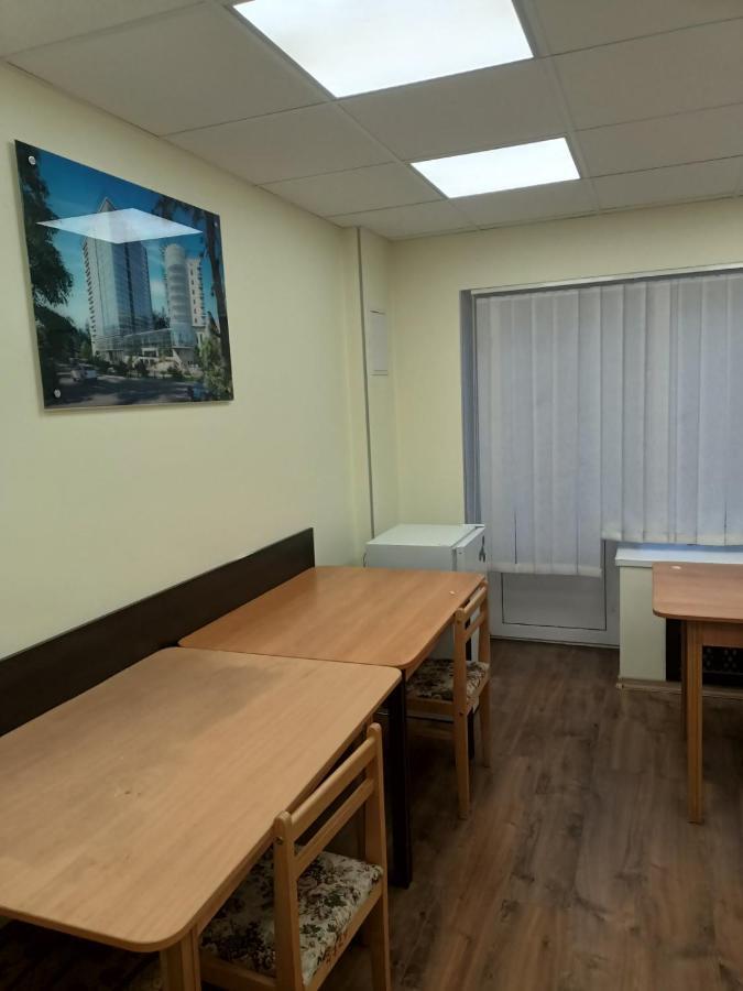 Hostel Krone Gok Zatishok Киев Екстериор снимка