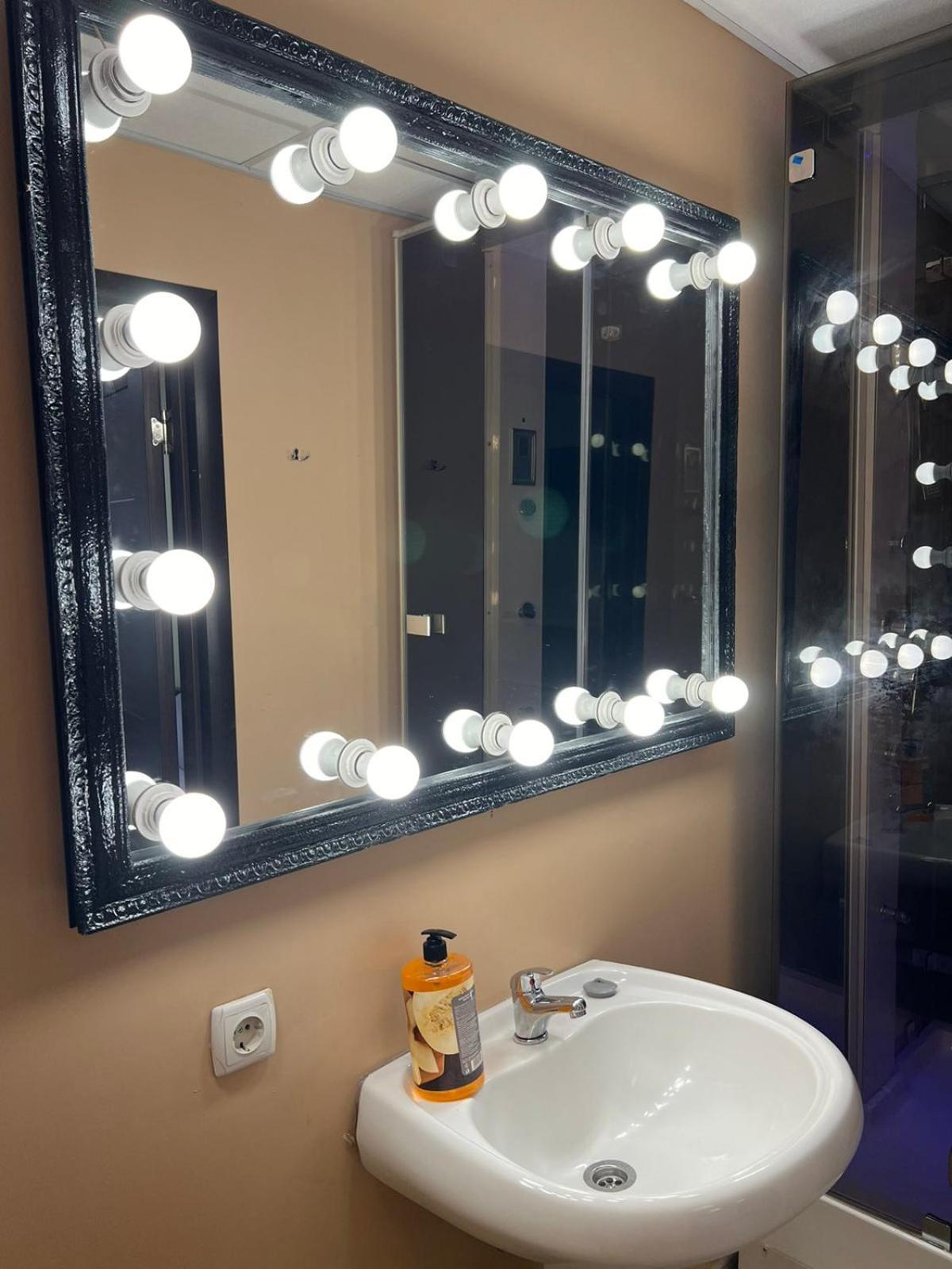 Hostel Krone Gok Zatishok Киев Екстериор снимка