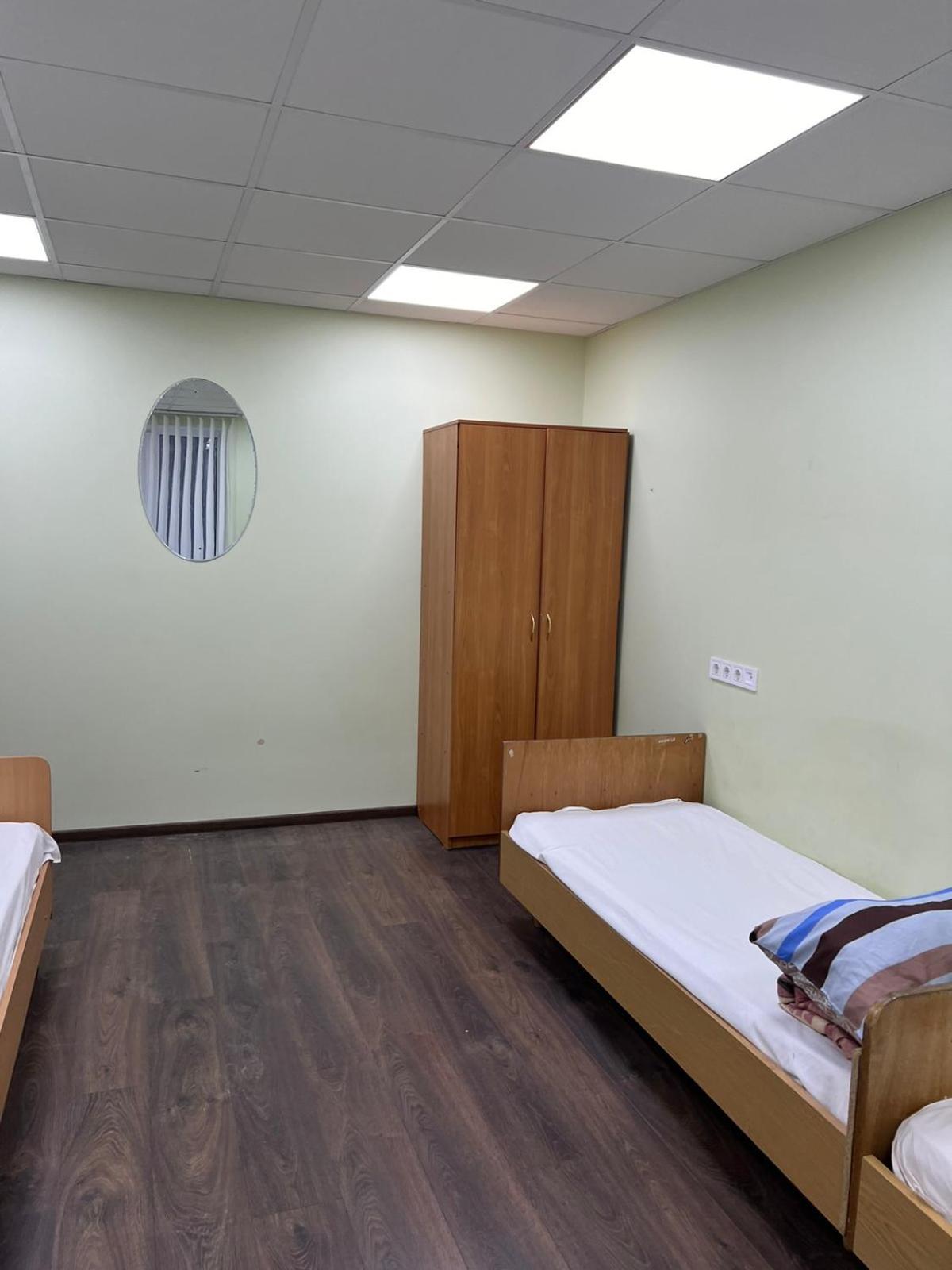 Hostel Krone Gok Zatishok Киев Екстериор снимка